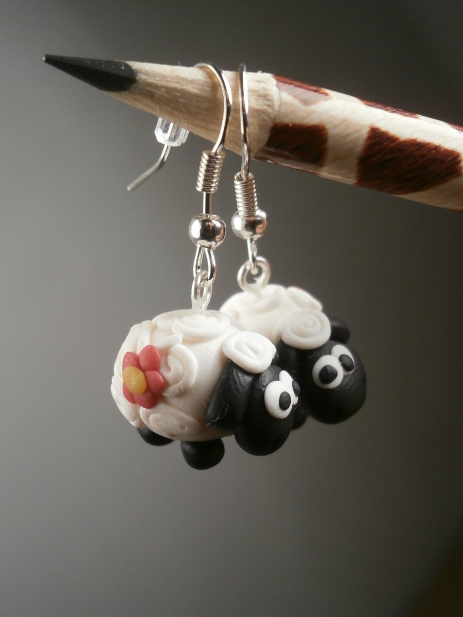 Náušnice ovečky s růžovou kytičkou