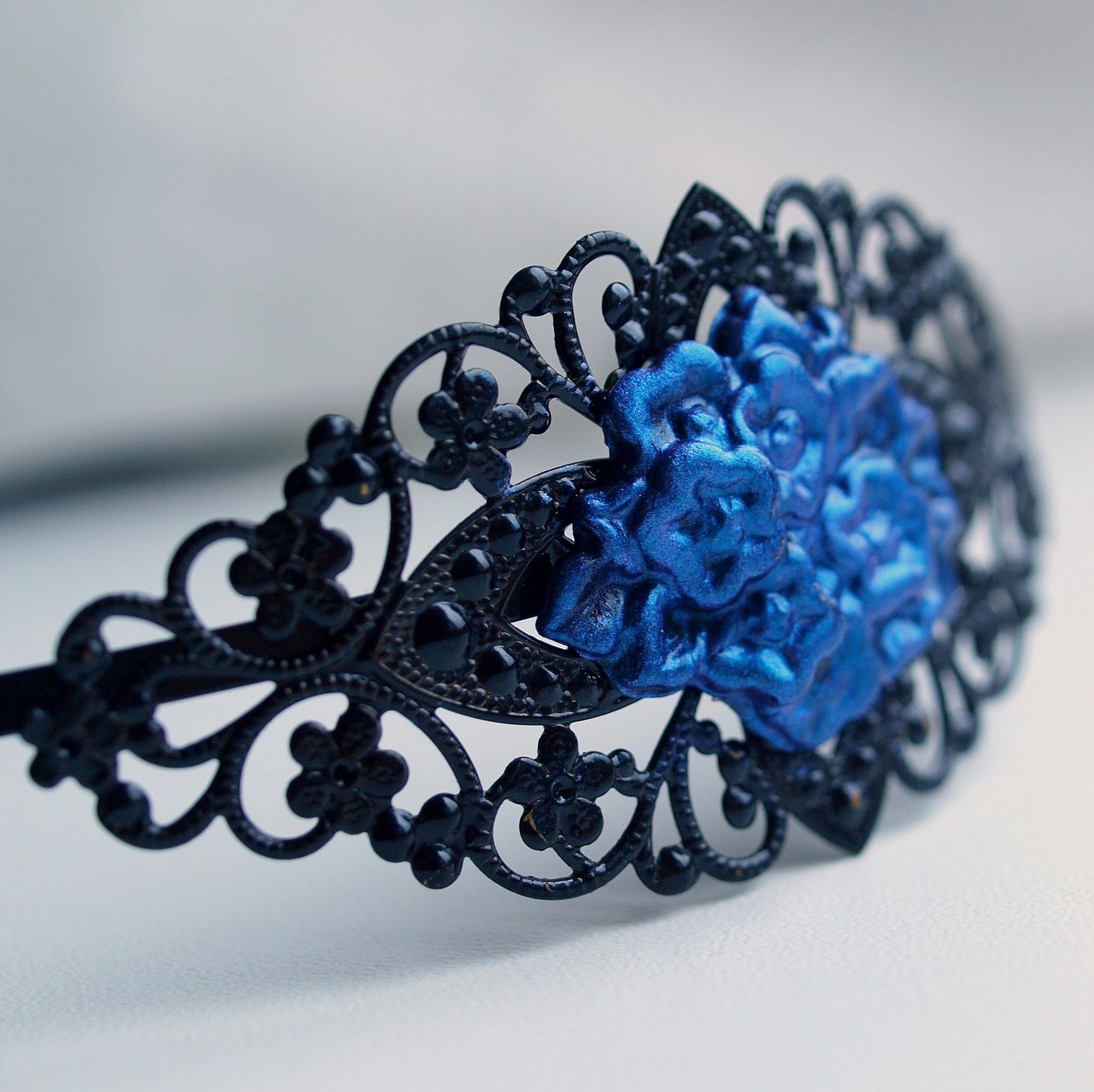 Modrorůžovočerné kytičky - čelenka