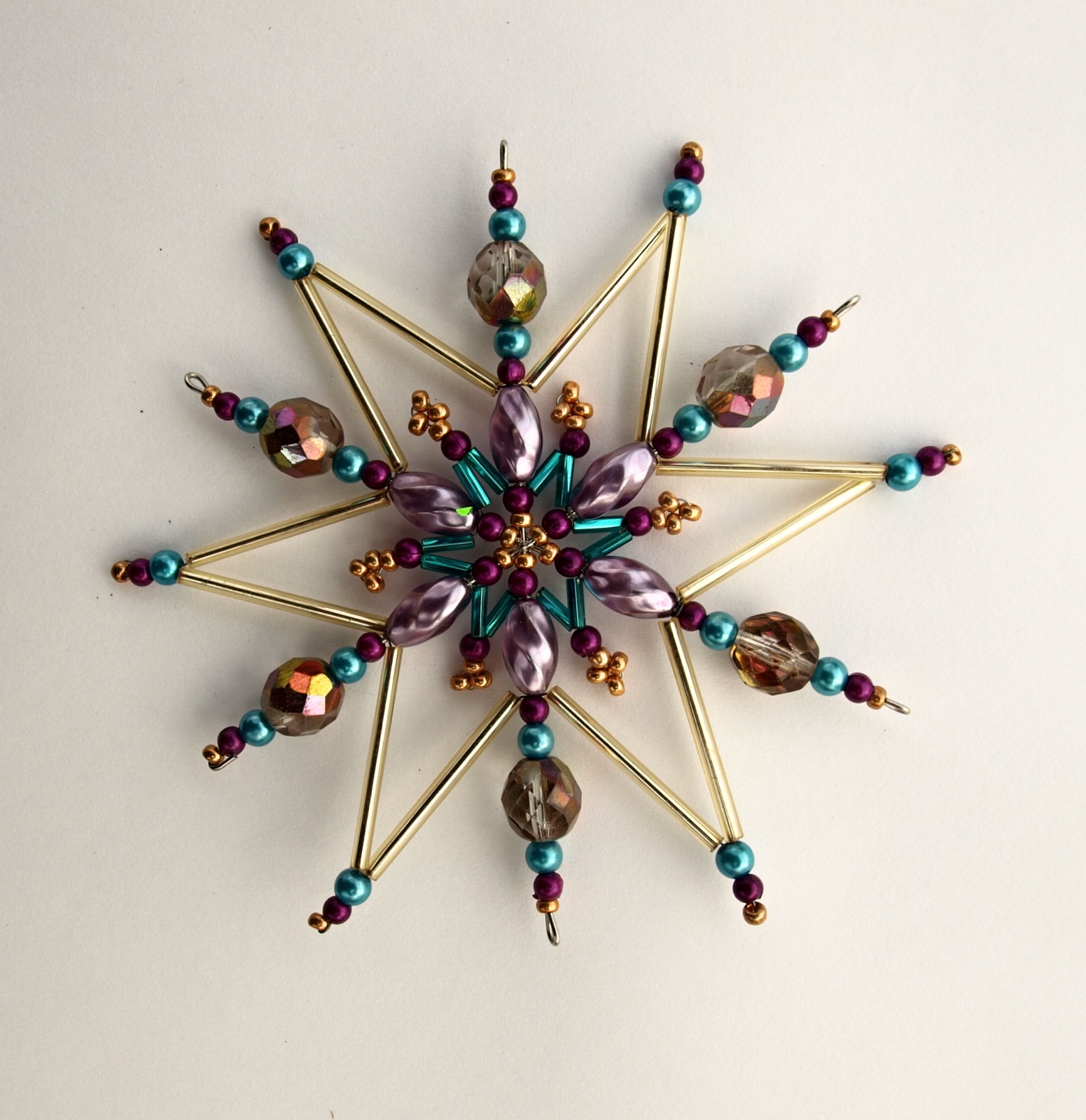 Vánoční ozdoba korálková hvězdička