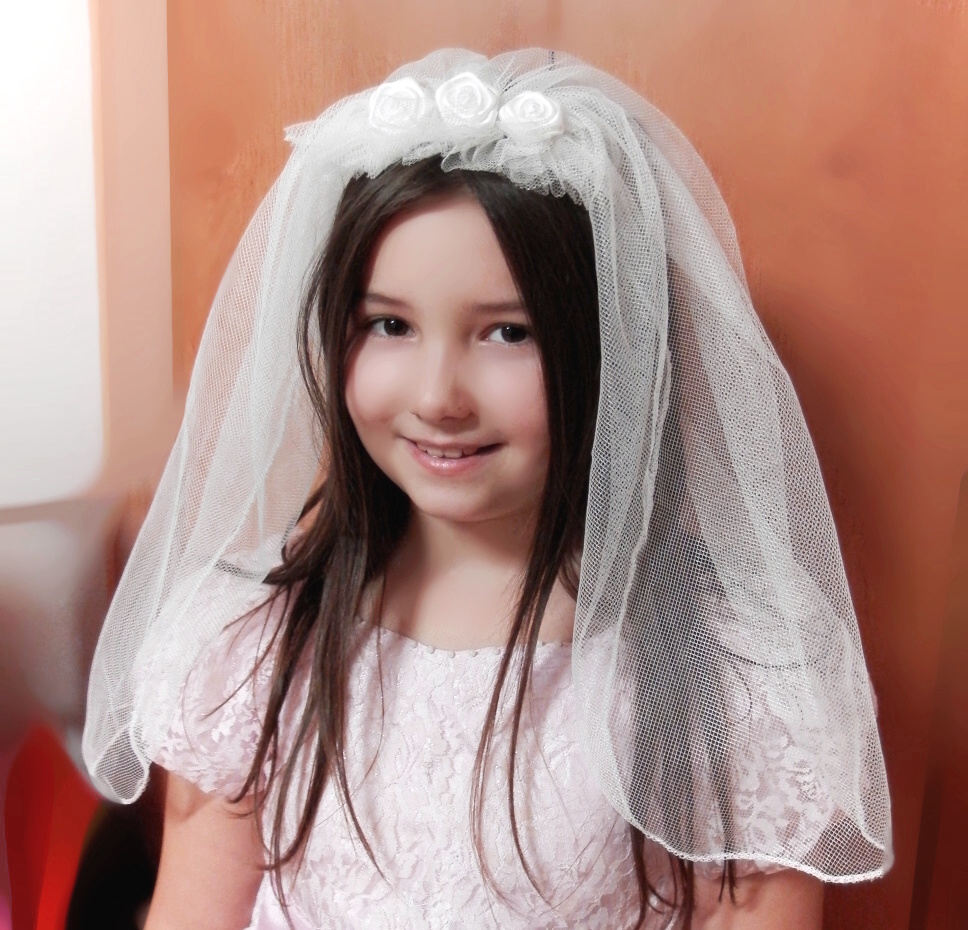 zakázka dvojitý závoj délka 60cm růžičky rudé