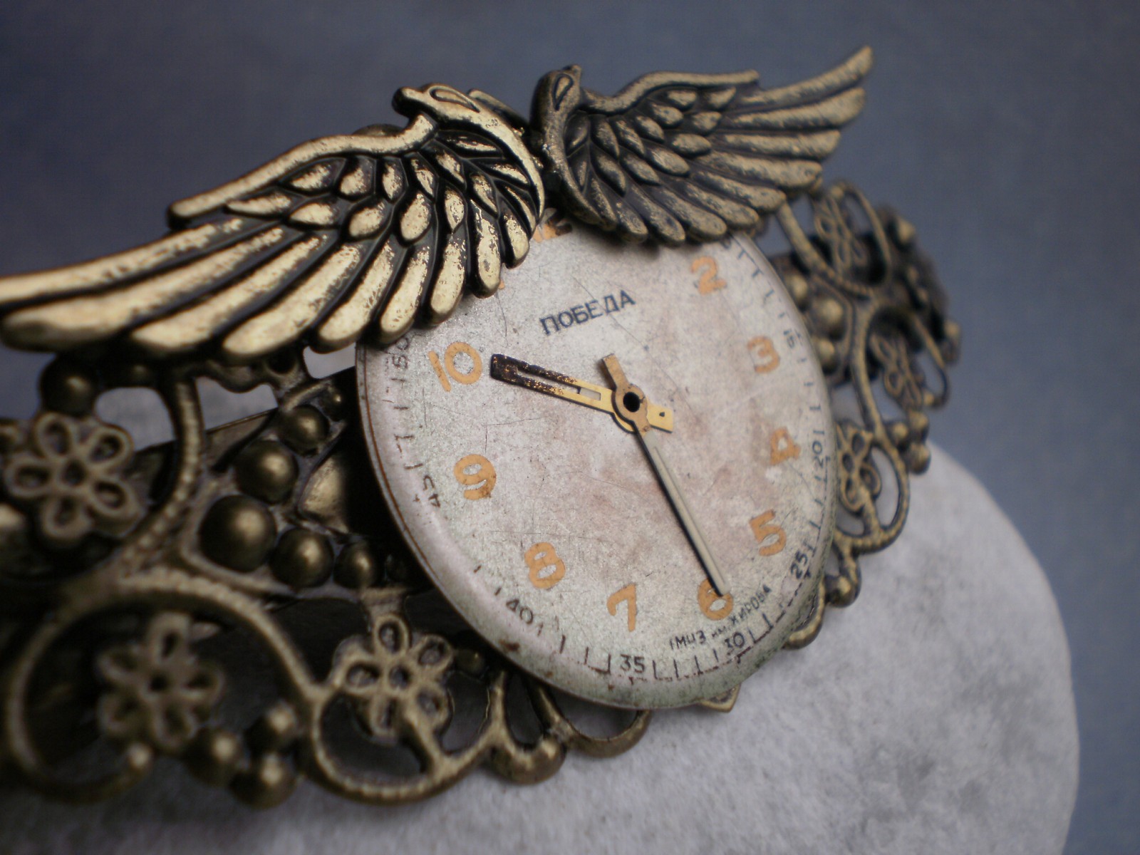 Steampunková spona do vlasů s ciferníčkem