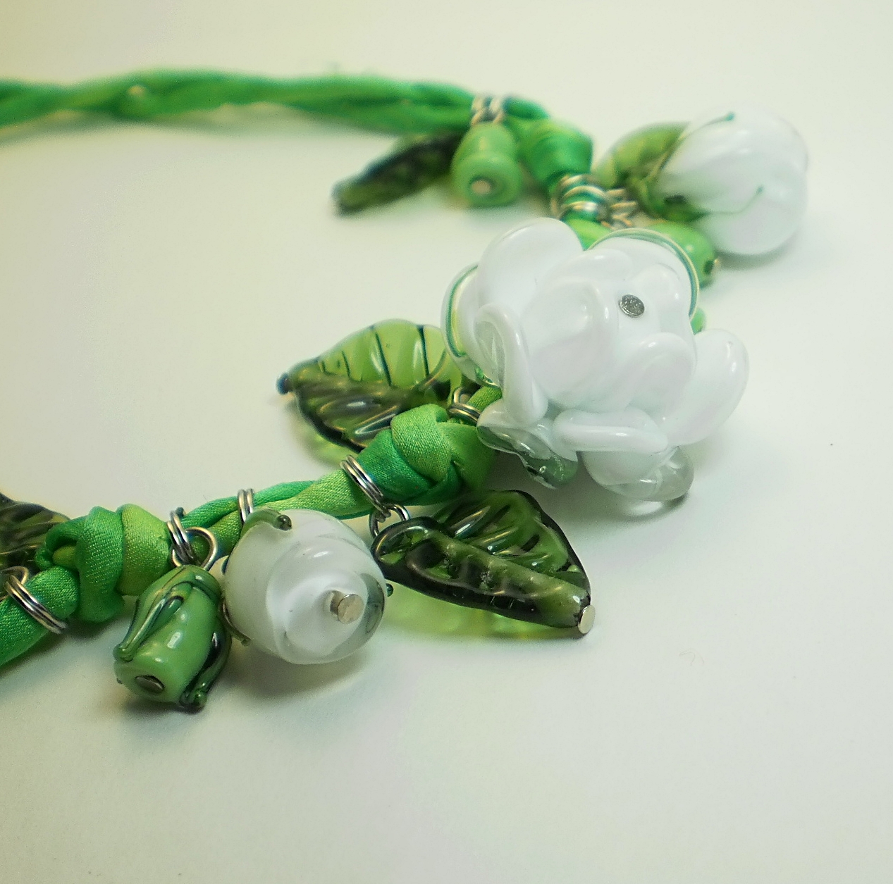 "Jolanka" náhrdelník z vinutých perel