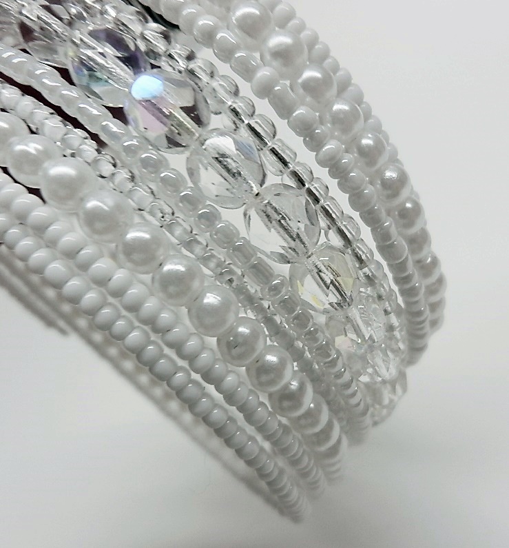 náramek z paměťového drátu