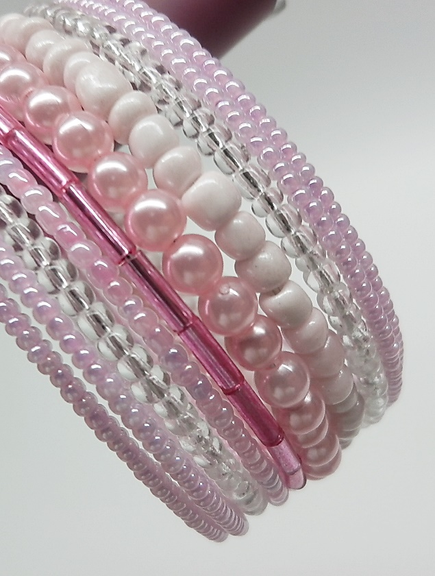 náramek z paměťového drátu