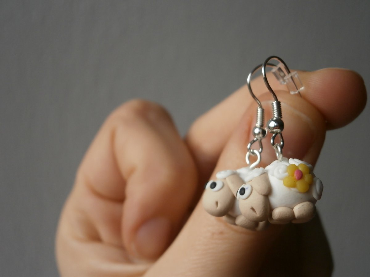 Náušnice ovečky se žlutou kytičkou