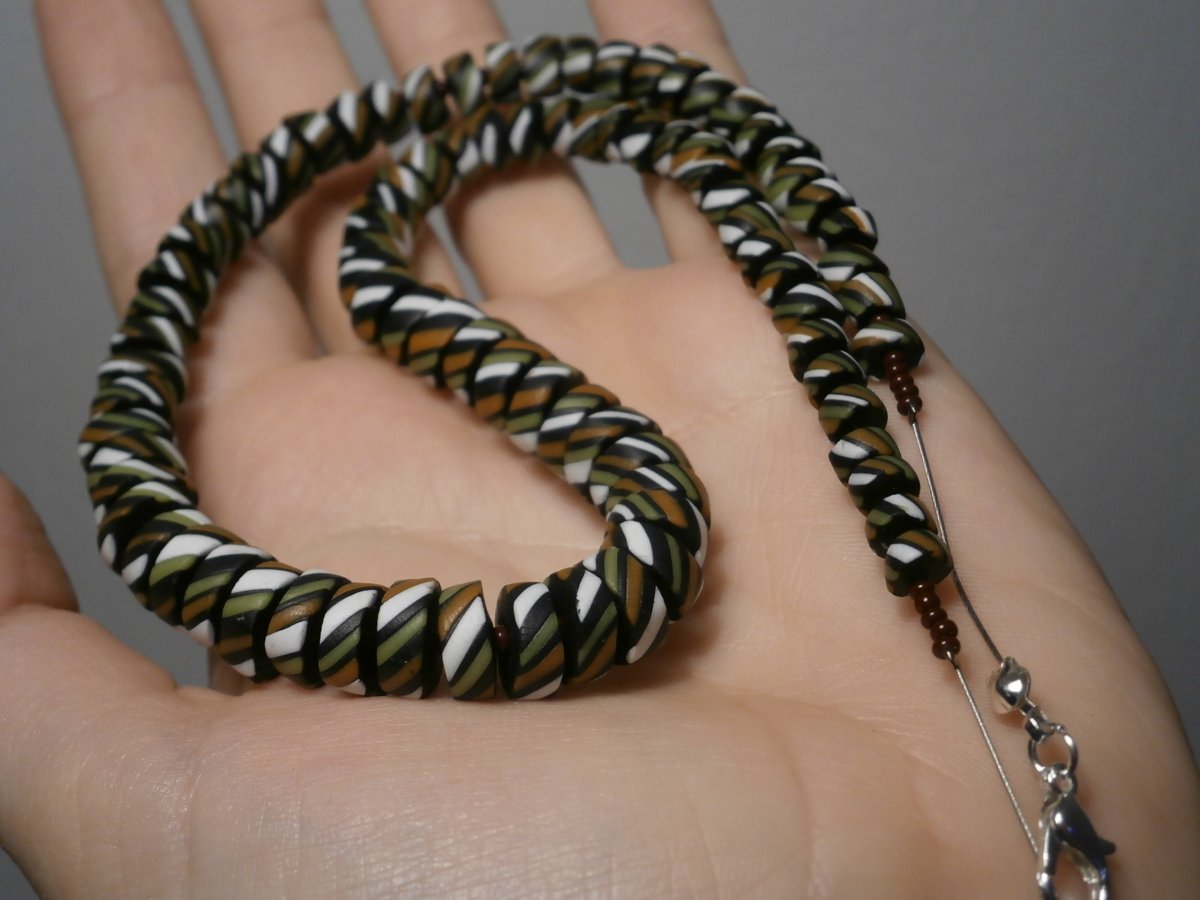 Korále v přírodních barvách