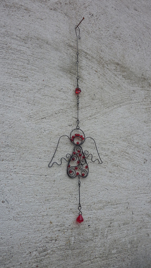 andělka v červeném