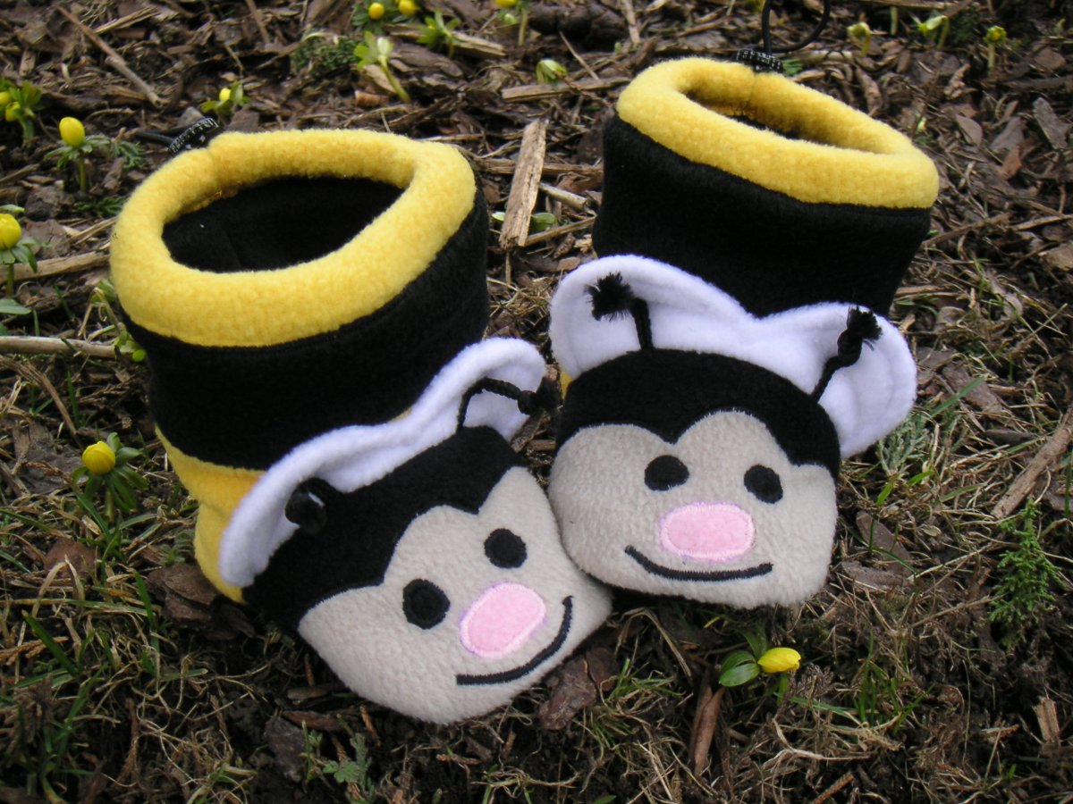 Bačkůrky/capáčky VČELIČKA