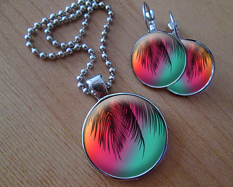 Sada náušniček a přívěsku 