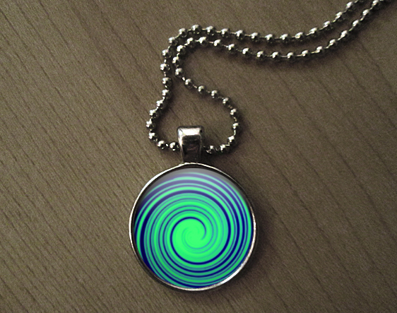 Přívěsek na krk  - Modrozelené spirálky