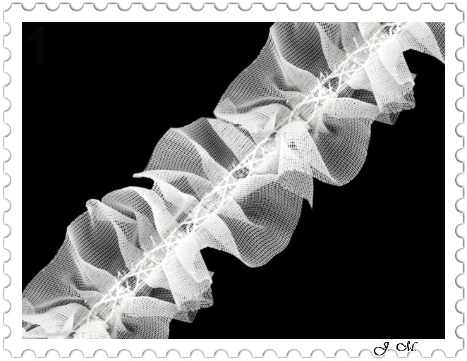 ODĚVNÍ PRÝMEK VOLÁN