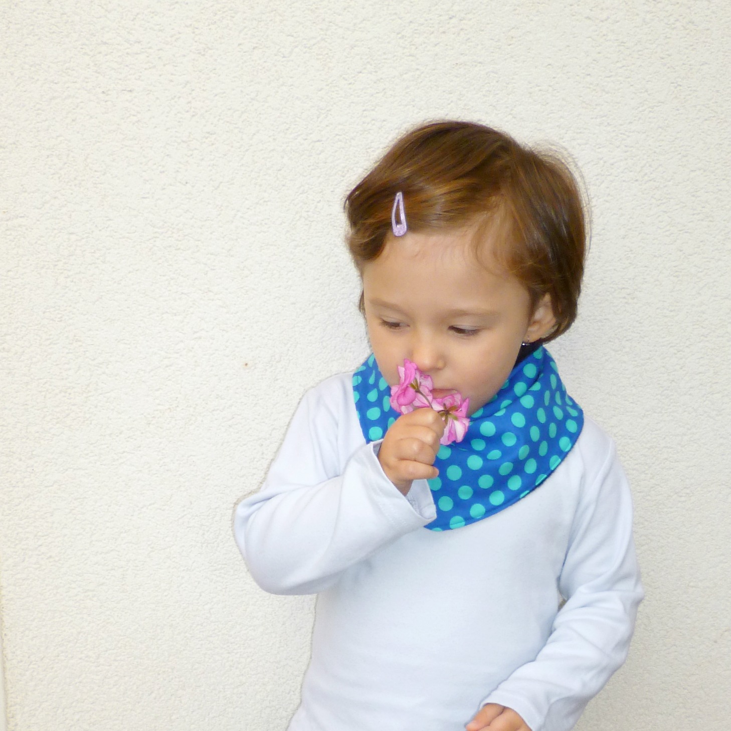 Nákrčník puntík - modrý  fleece 