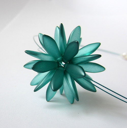 Mentolový matný ježek-náhrdelník