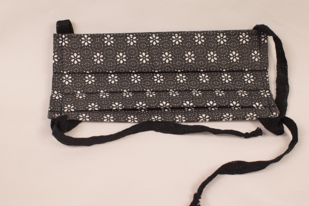 Rouška bez zavazování 