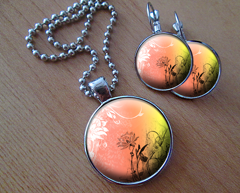 Sada náušniček a přívěsku 