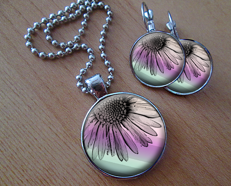 Sada náušniček a přívěsku 