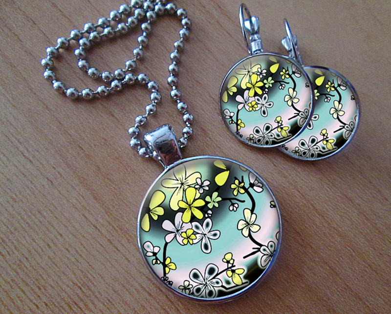 Moon light -  Sada náušniček a přívěsku