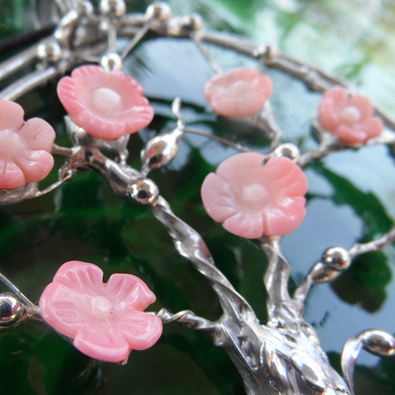 Až přijde máj a zavoní zem