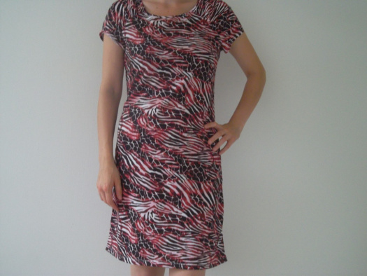 Šaty dámské "zebra" vínová, řasené, vel. 48