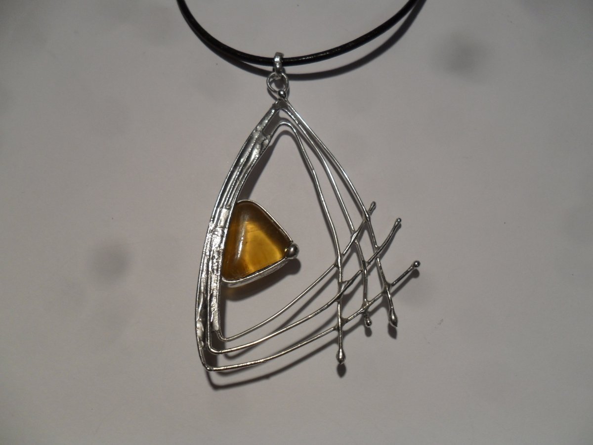 EYE náhrdelník fluoritový