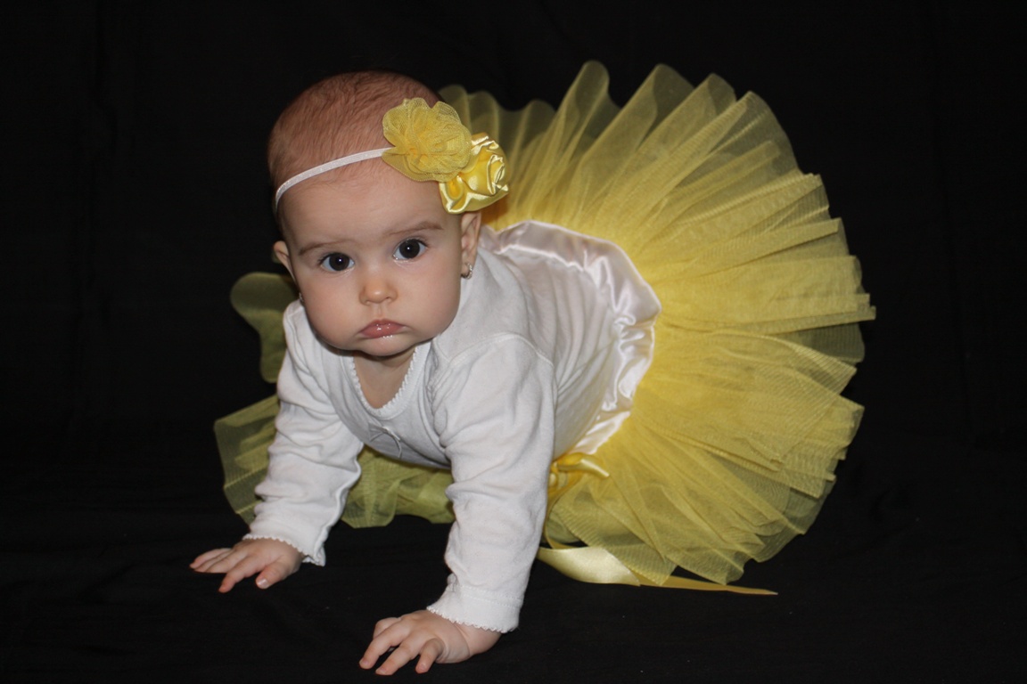 Žlutá tylová suknička***