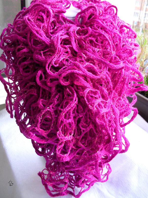 Volánková šála - cyklamenová