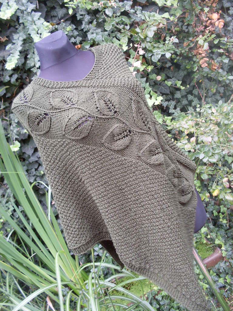 Pončo v barvě mechu-merino vlna