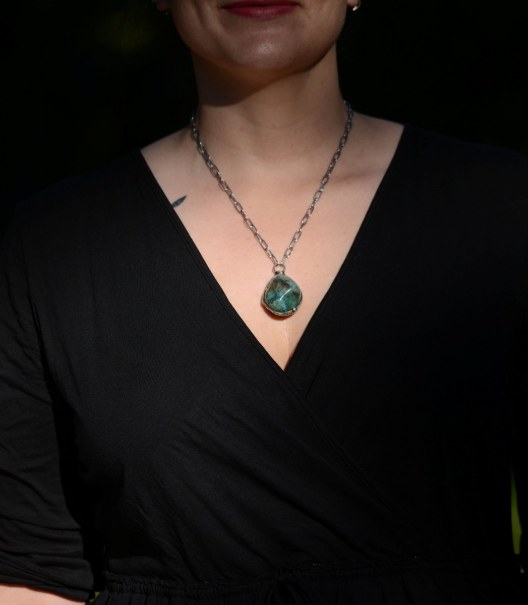 SHATTUCKIT náhrdelník