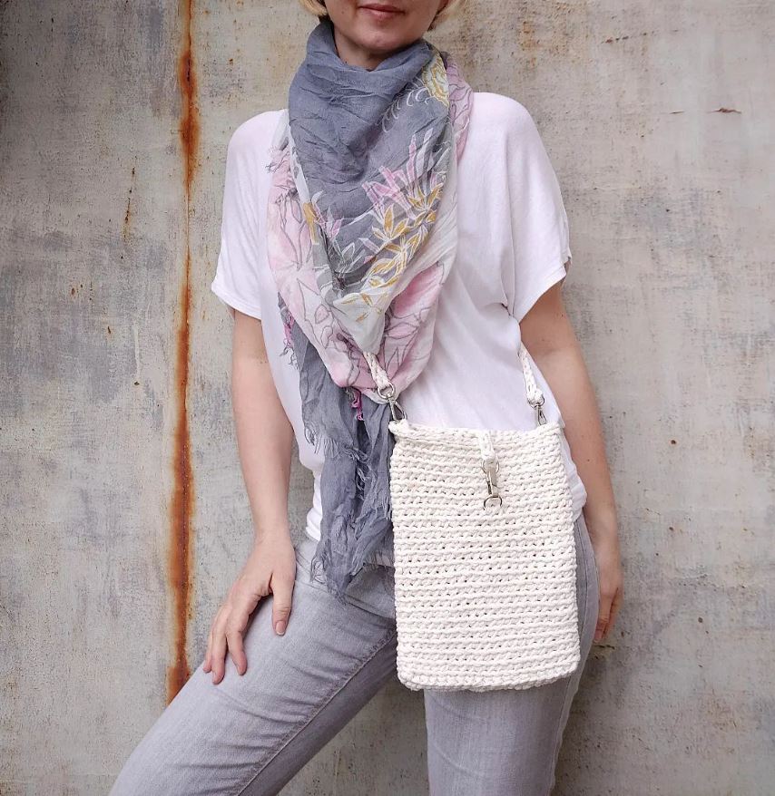 háčkovaná kabelka krémová