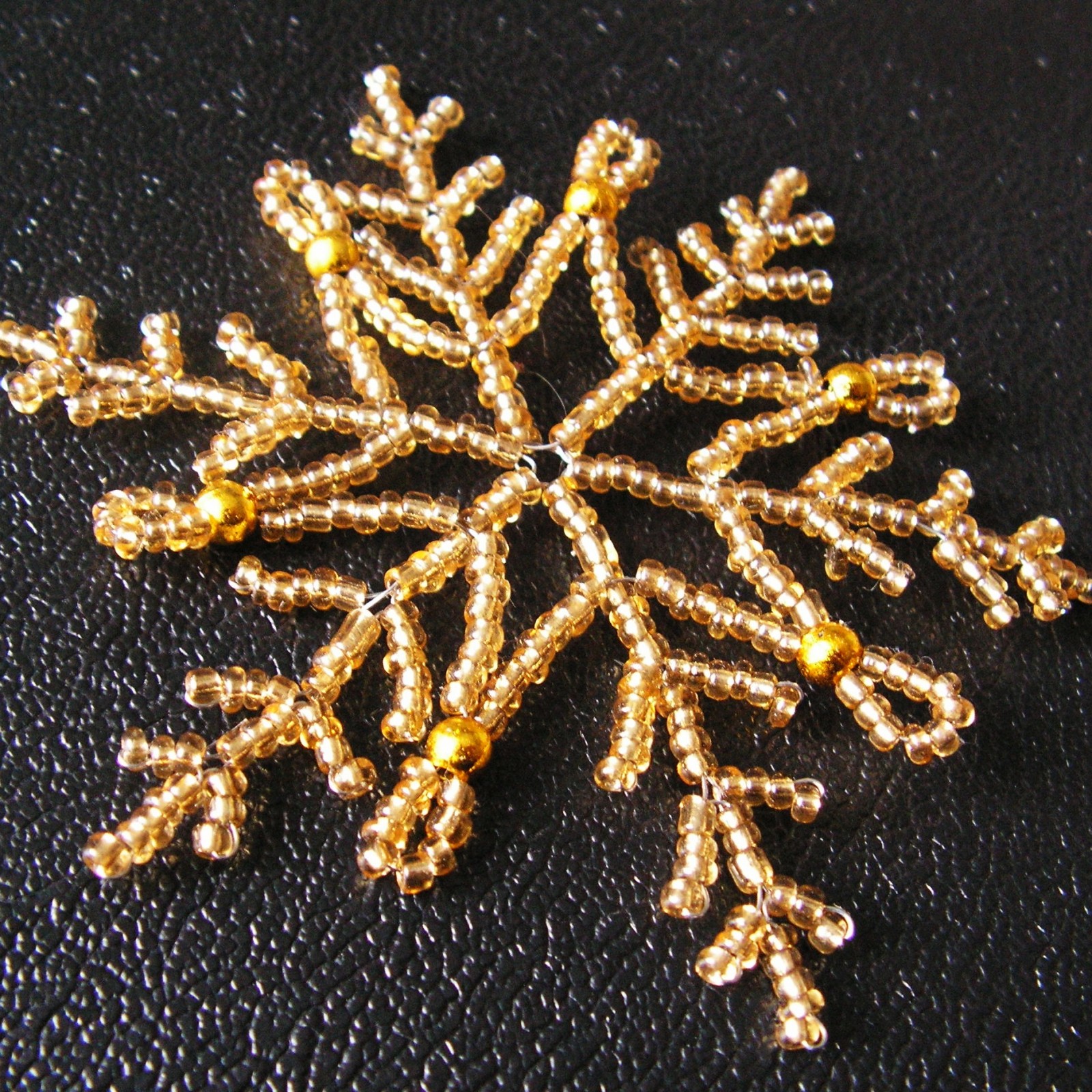 Sněhová vločka velká zlatá