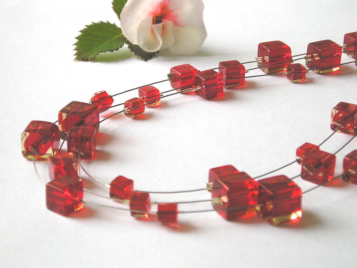 Souprava červené kostičky...