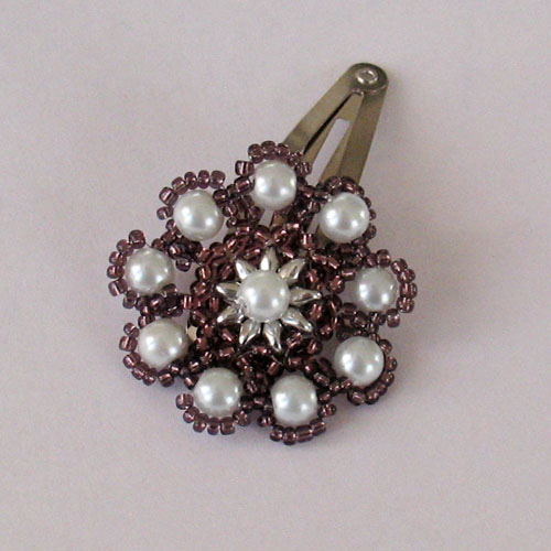 spona fialovo bílá