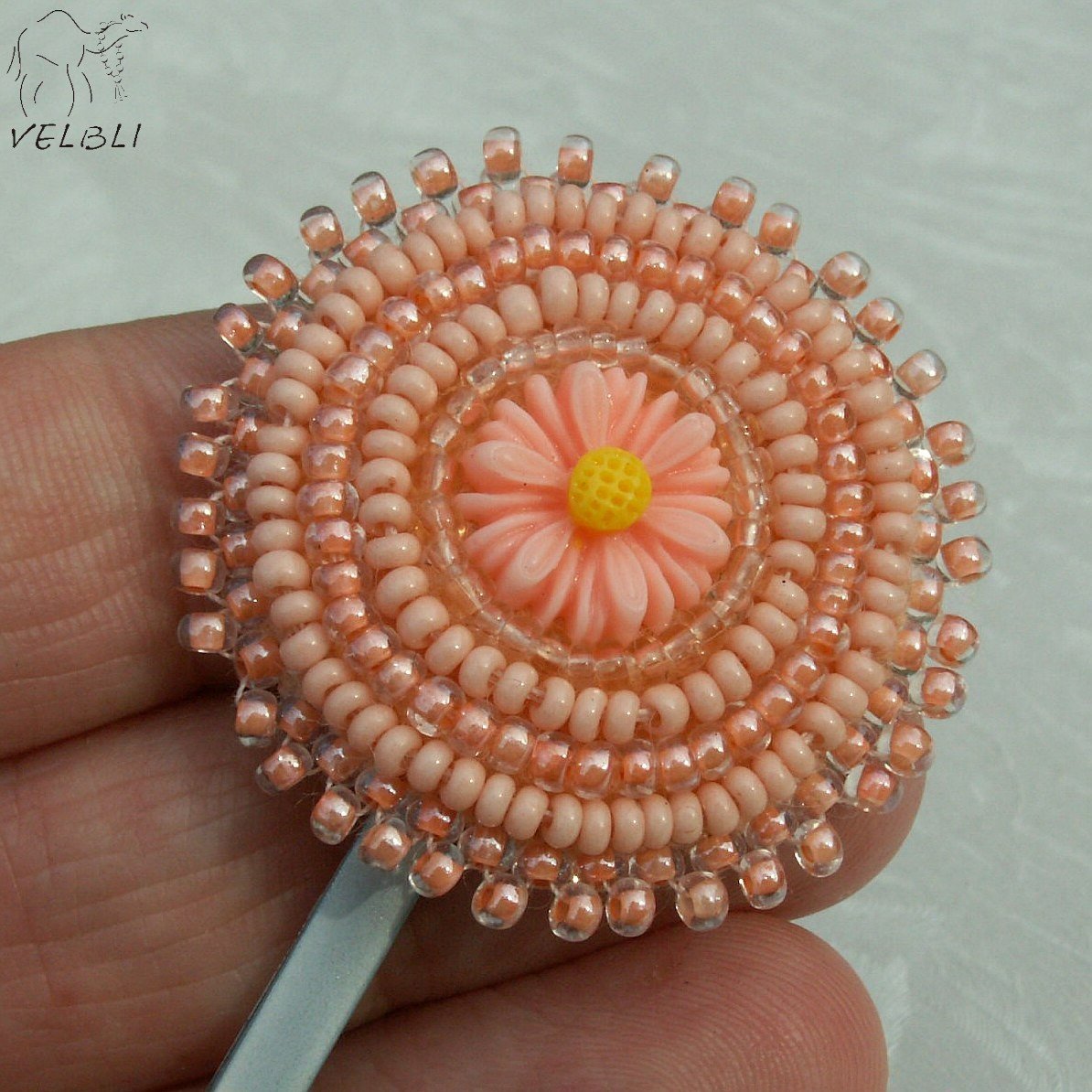 Sponka lososový květ