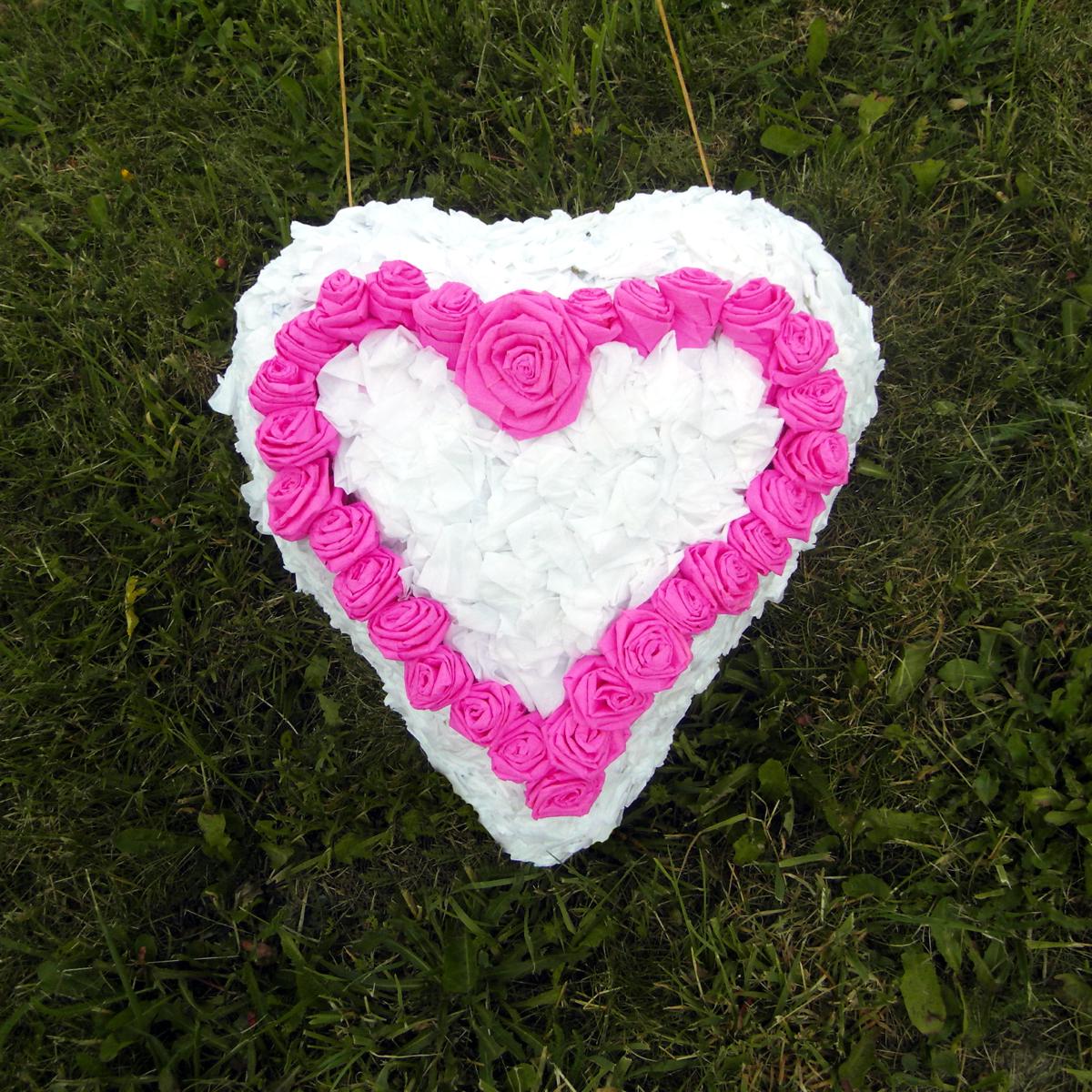 Svatební piňata bílo-růžové srdce