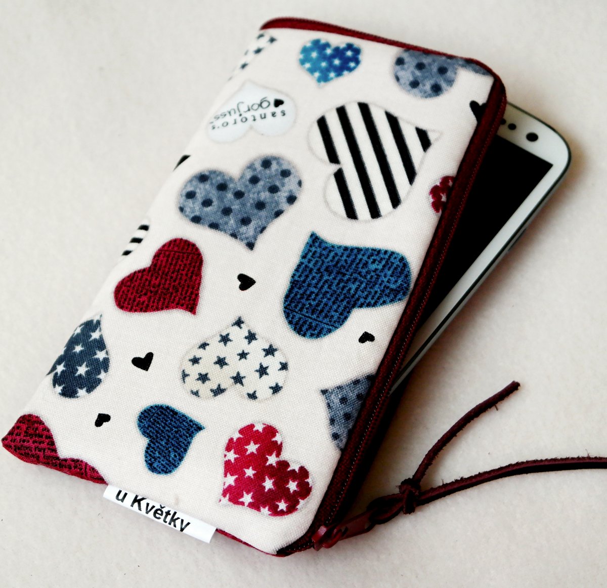 SRDÍČKOVÝ - obal na mobil