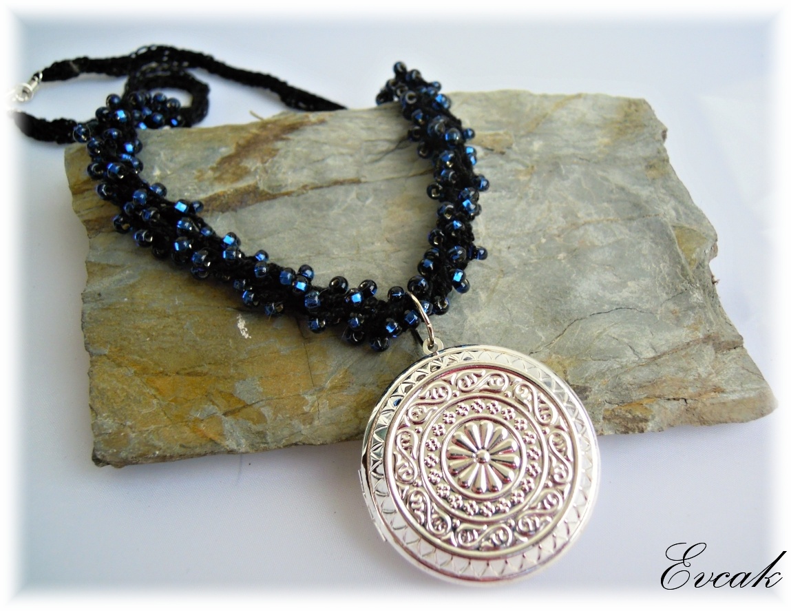 Medajlonek s rokajlem