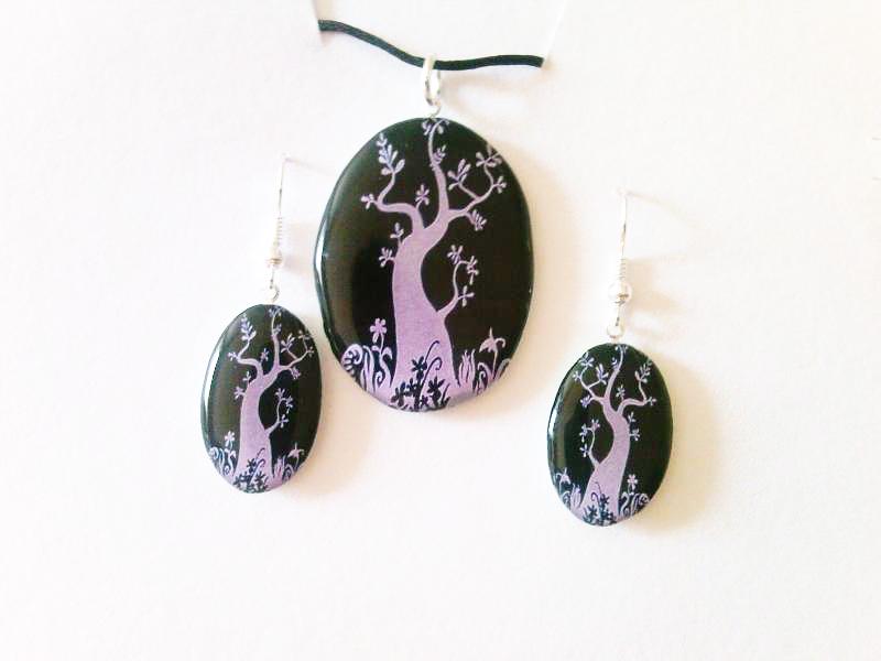 Komplet z pryskyřice