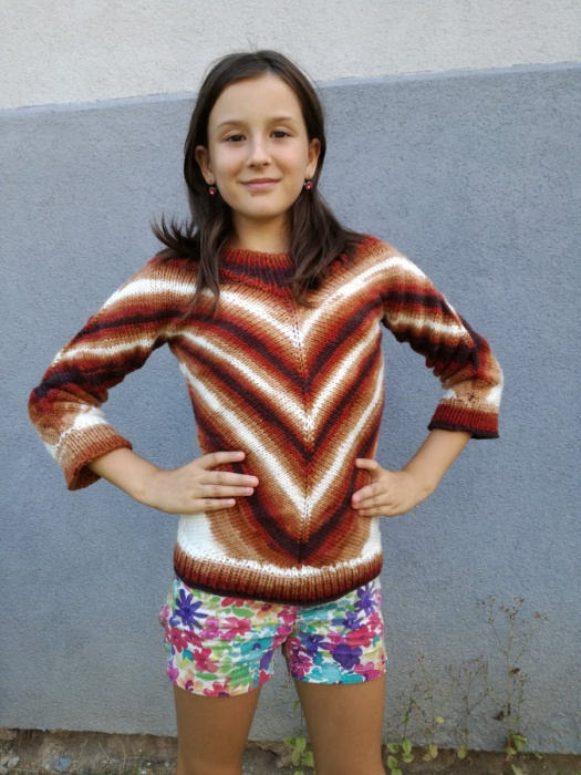 Pletený dětský svetřík (7-9 let)