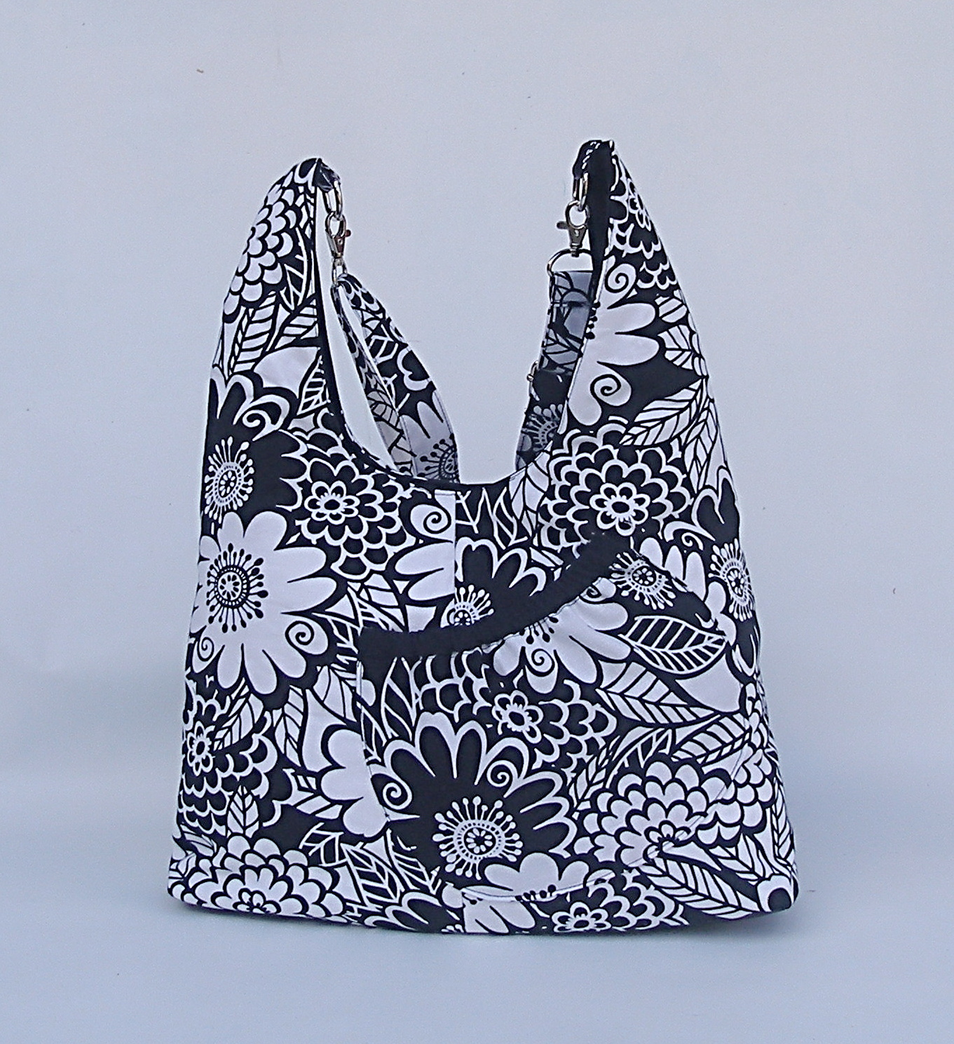 kabelka černobílá klasika