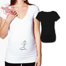 Těhotenské čakrové tričko medituji :)