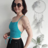 letní mikro-top s holými zády