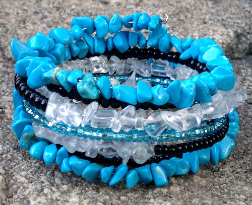 Tyrkenitovo-křišťálový náramek