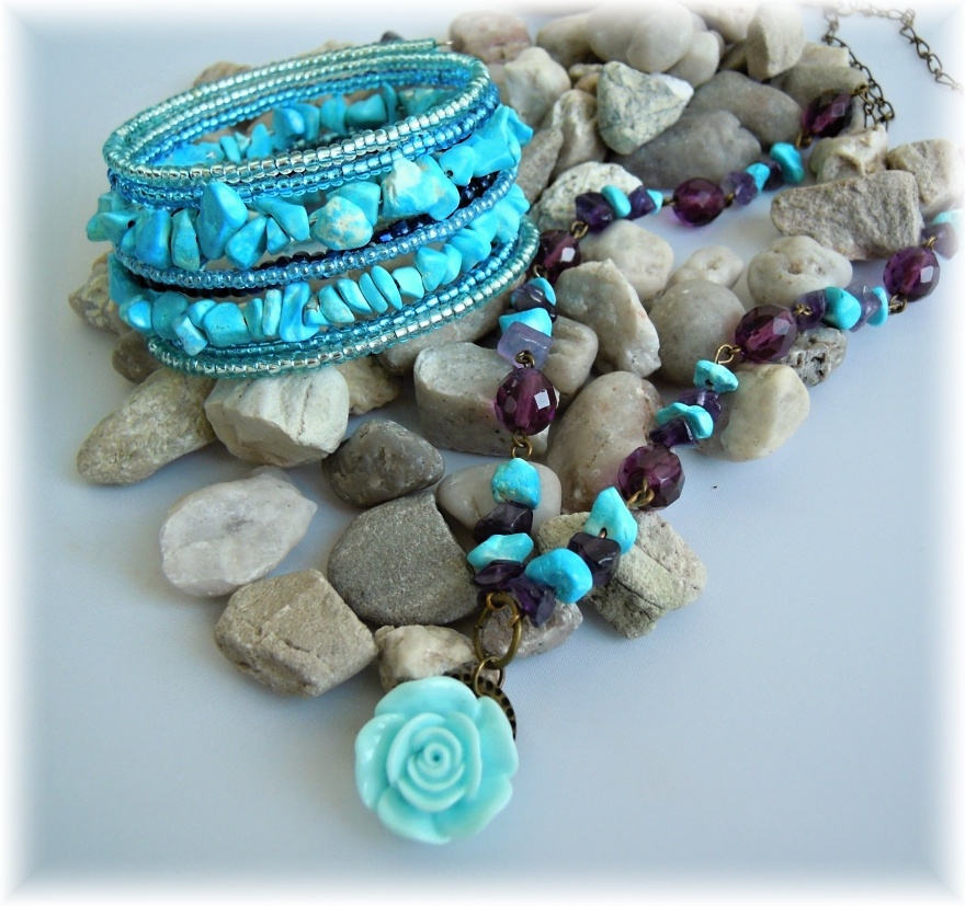 Sada z ametystu a tyrkysu