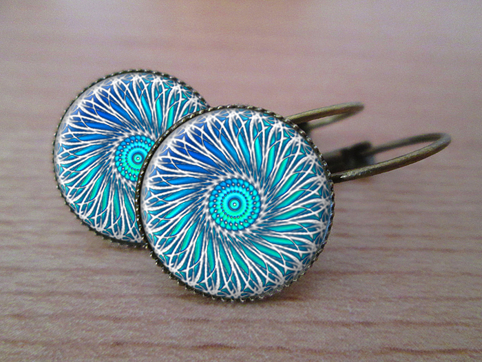 VINTAGE VISACÍ NÁUŠNICE - Mořské ulity tyrkysové