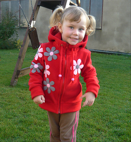 Červená  mikinka vel. 134/140