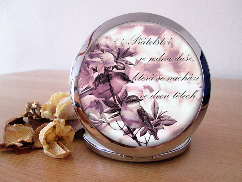 Jedna duše ve dvou tělech - Kosmetické zrcátko