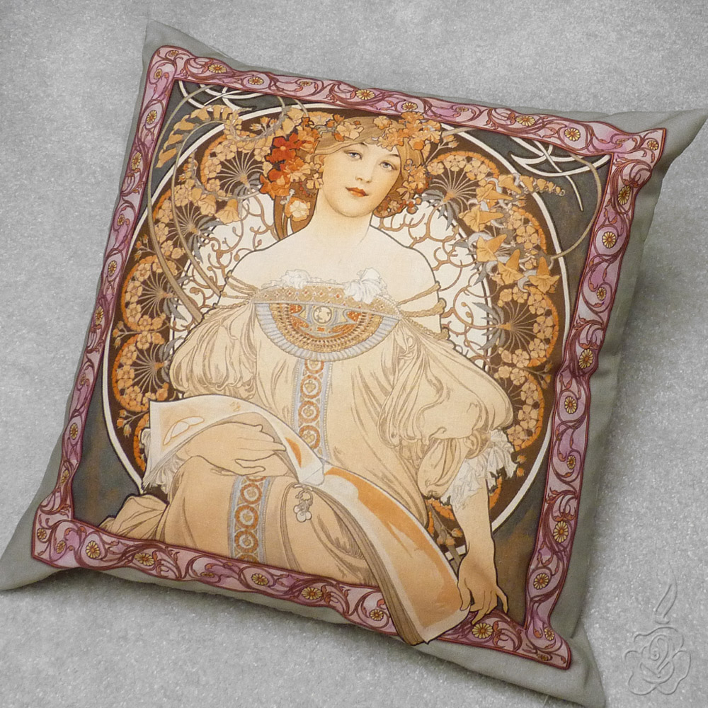 Větší polštář Alfons Mucha - Snění