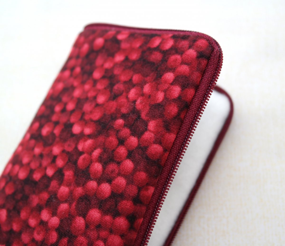 ZAKÁZKA - VÍNOVÉ PUNTÍKY -  obal na mobil