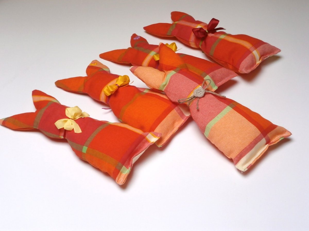 Hupky tam a hupky sem malý zajíček já jsem. č.1082 varianta a)