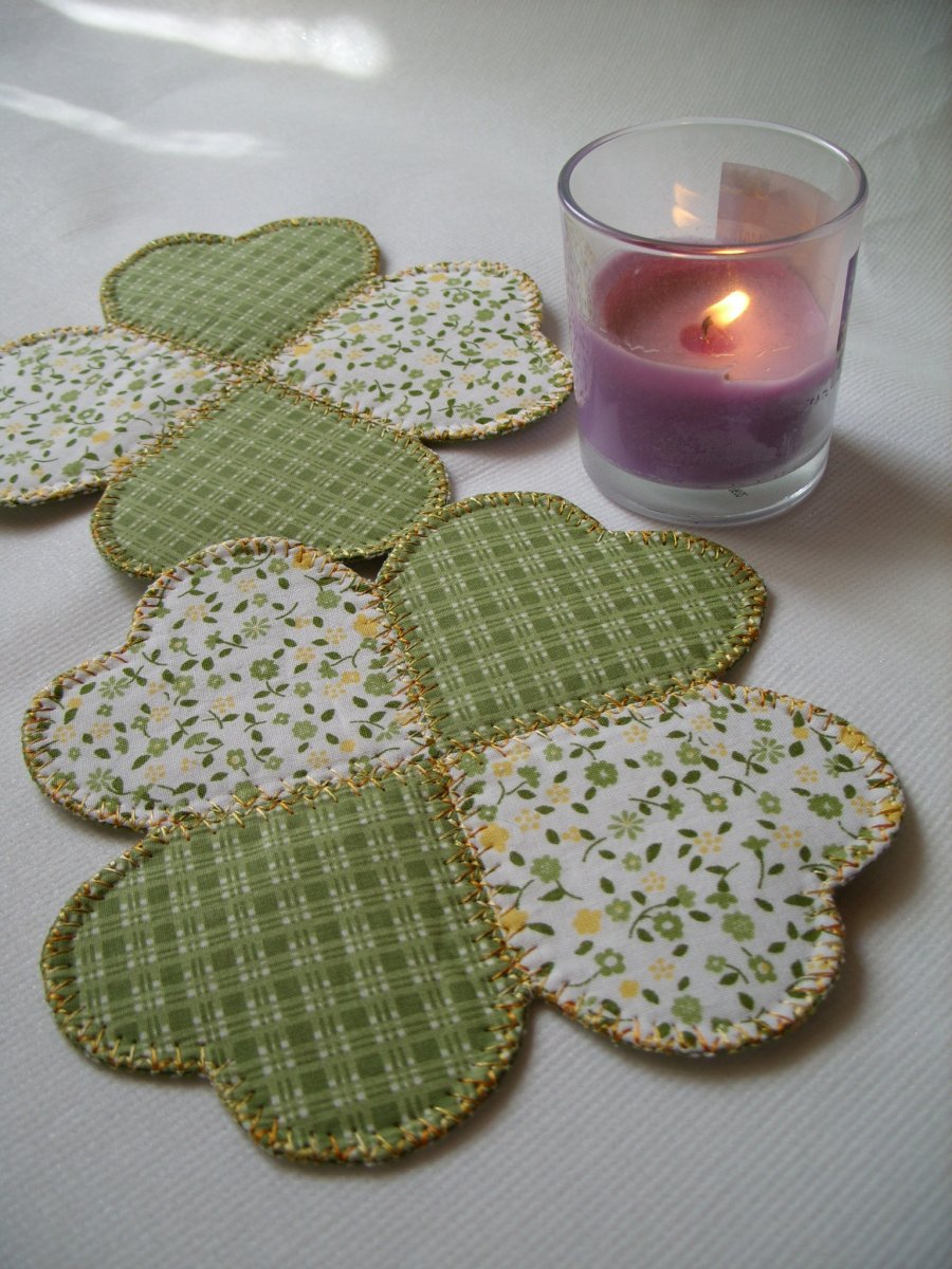 Čtyřlístkové podšálky